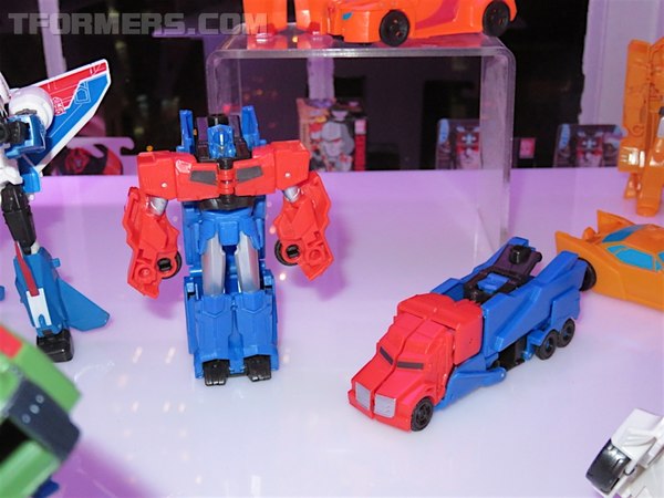 NYCC 2016   First Look At Sixshot, Broadside, Sky Shadow, Perceptor, And More Transformers  (86 of 137)